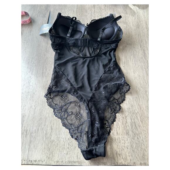 Frederick's of Hollywood Extreme Push-Up Black Lace Teddy - S - Picture 3 of 5